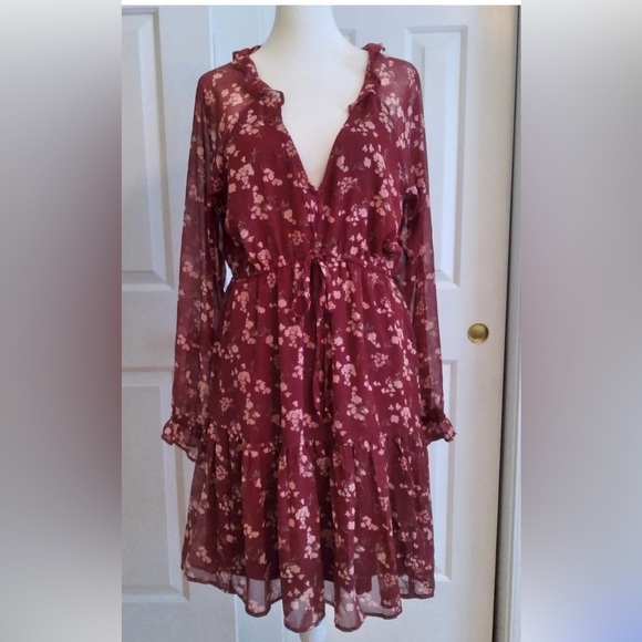 American Eagle Outfitters Maroon Floral Casual Dress - Picture 1 of 7